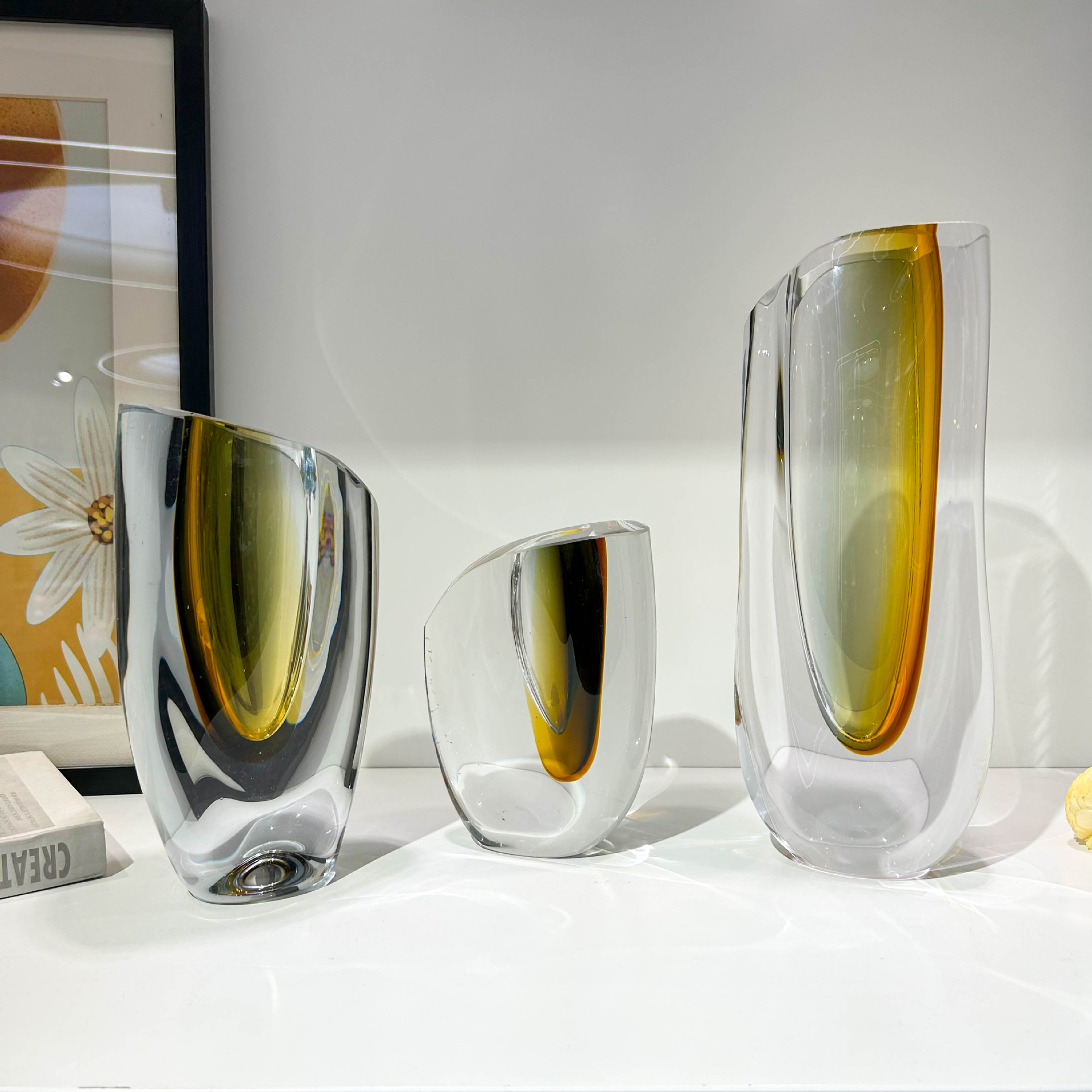 Home Decor Exhibition - Vase artisanal moderne et simple, doré